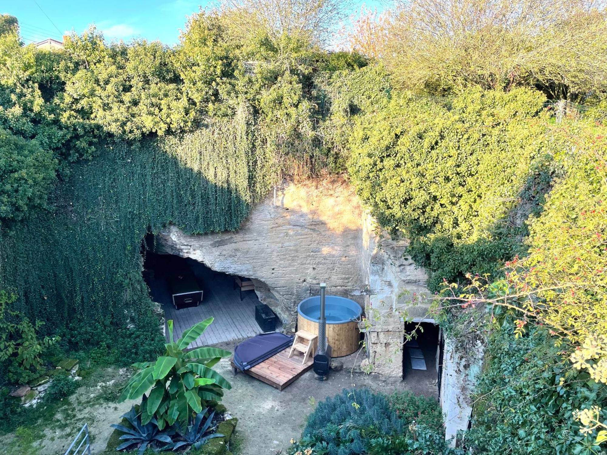 Maison Troglodytique Doue La Fontaine Exterior foto